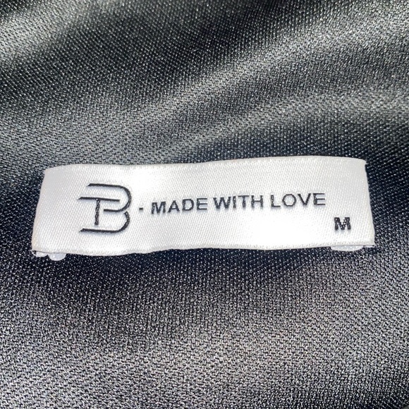 BUPT MADE WITH LOVE DRESS - Picture 5 of 7